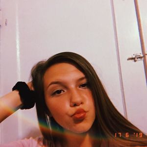 Meet your Posher, Hailey